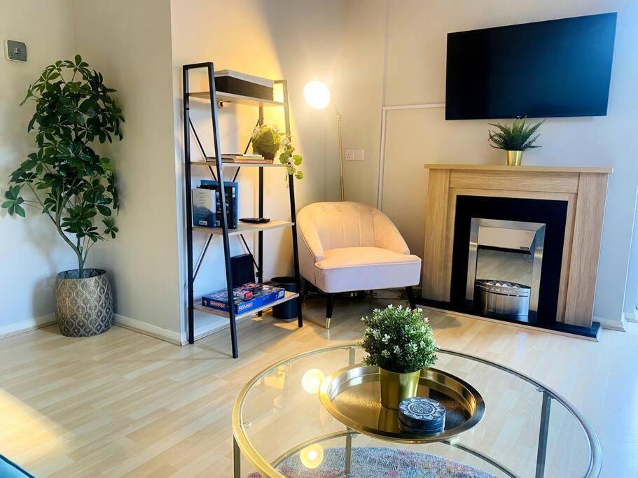ווינצ'סטר City Centre Riverside Apartment מראה חיצוני תמונה